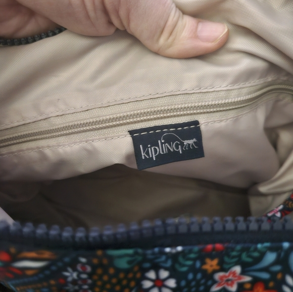 Kiplings Floral/Star Multicolor Women's Bag. - Picture 8 of 14